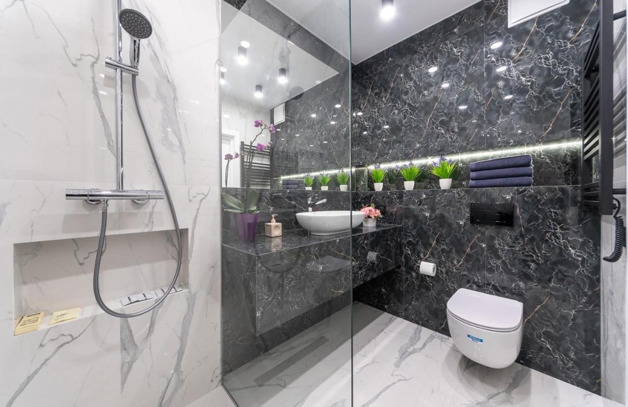 Лучшие Апартаменты На 2 Этаже В Жк Seven Kiev Extérieur photo